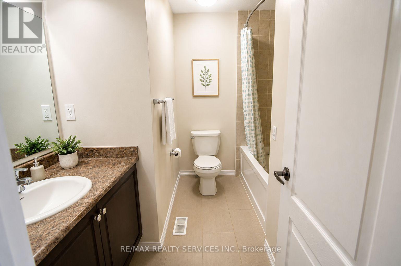 124 Golden Springs Drive, Brampton, Ontario  L7A 0C7 - Photo 14 - W13110044