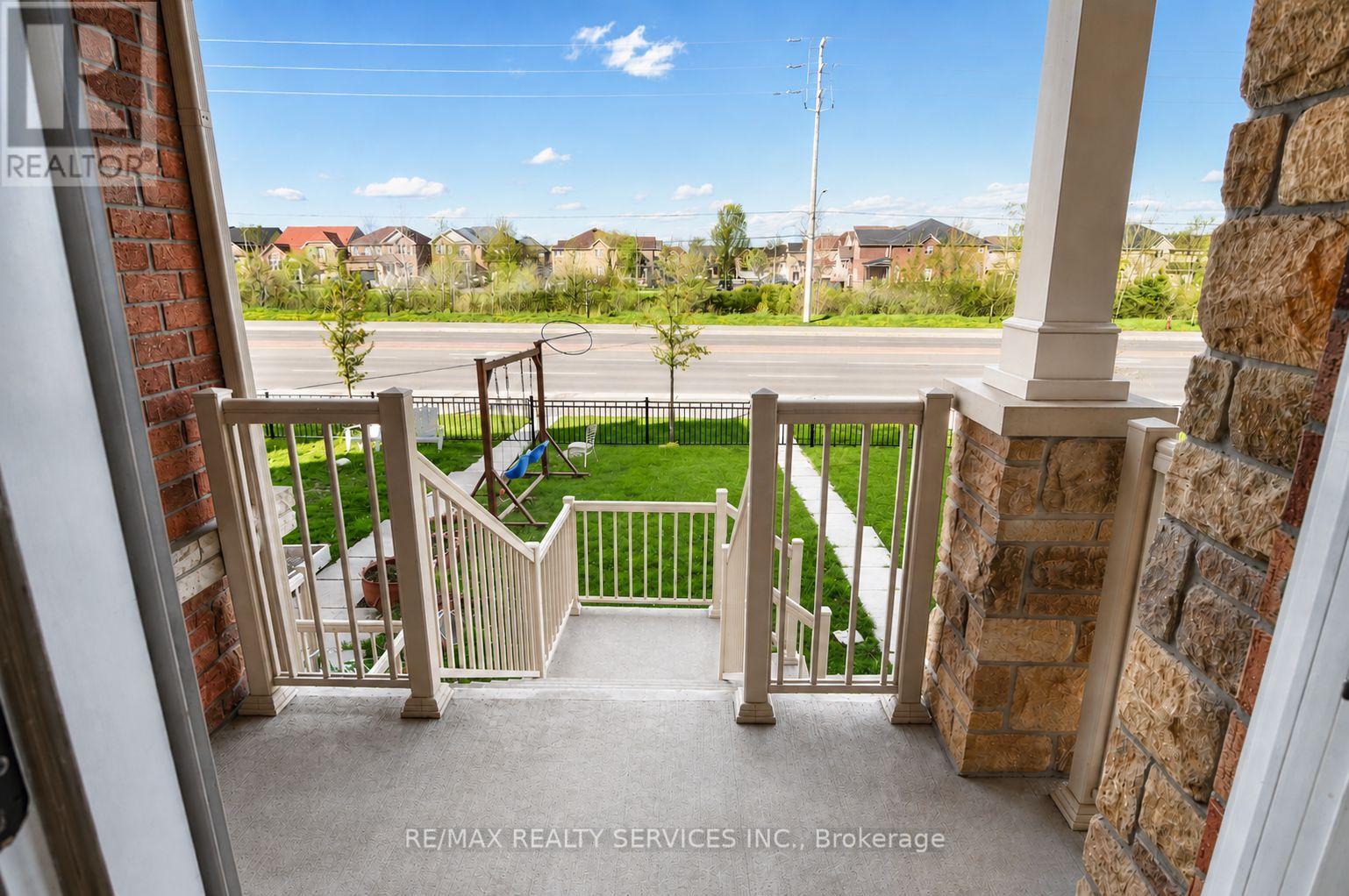 124 Golden Springs Drive, Brampton, Ontario  L7A 0C7 - Photo 20 - W13110044