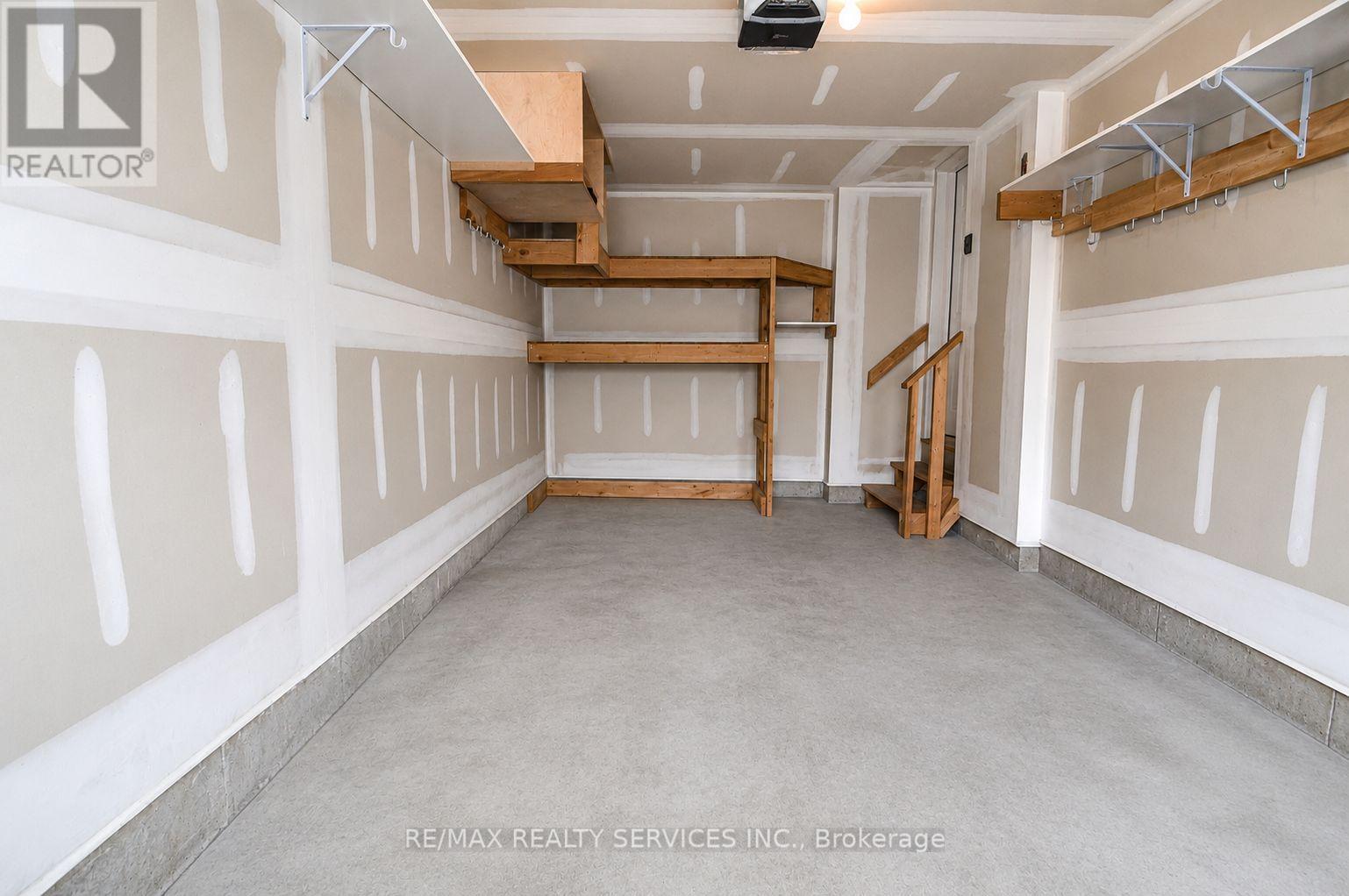 124 Golden Springs Drive, Brampton, Ontario  L7A 0C7 - Photo 21 - W13110044