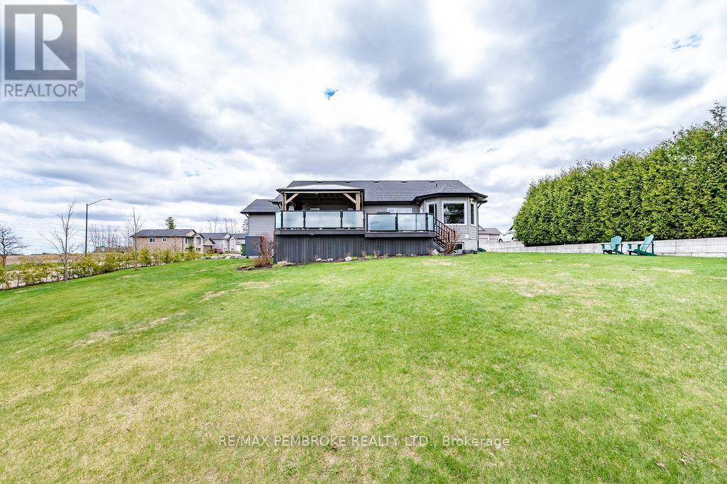 19 Nick Street, Petawawa, Ontario  K8H 0C2 - Photo 38 - X13109794