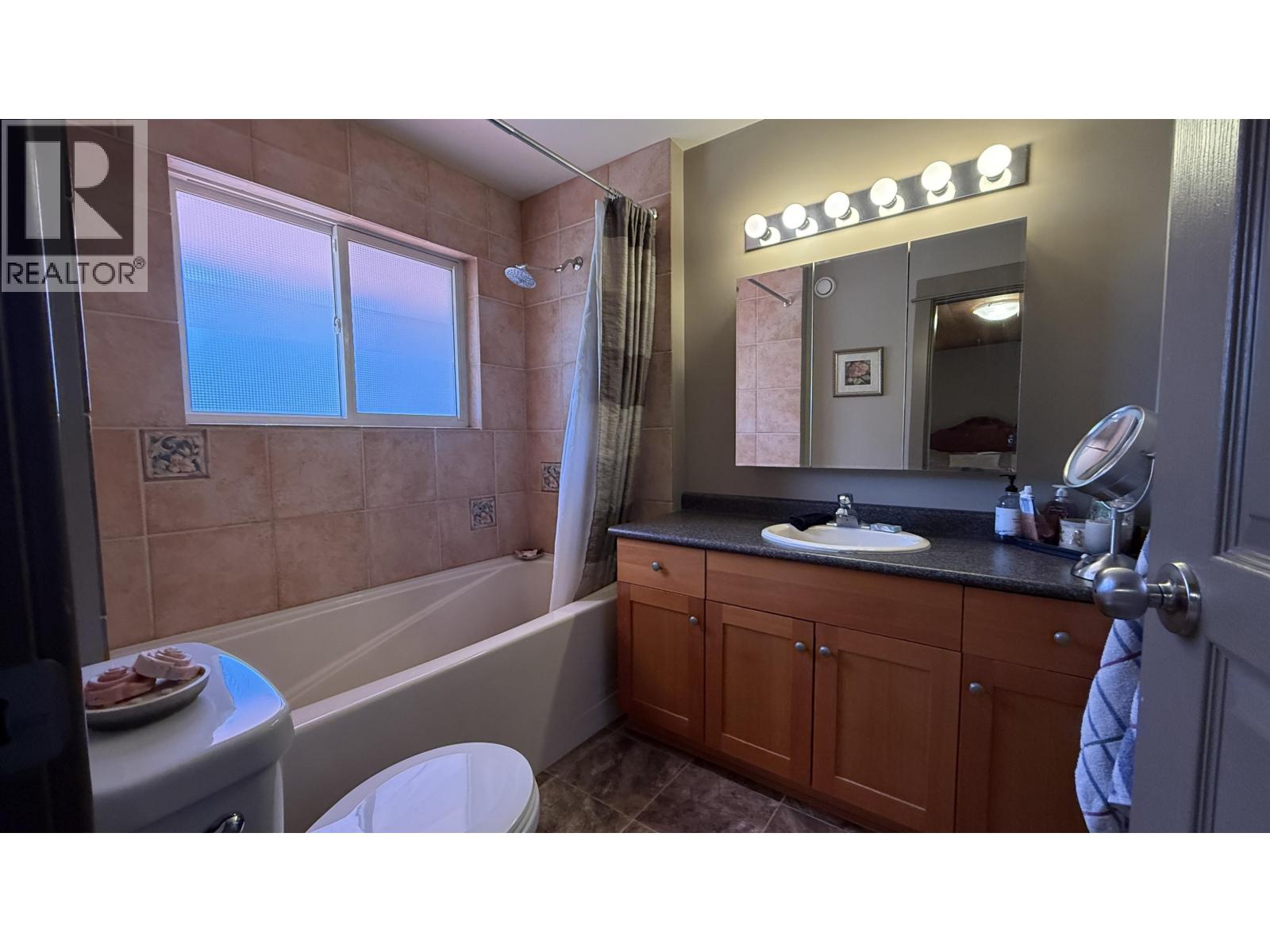 8187 Cottonwood Bay Road, Bridge Lake, British Columbia  V0K 1X2 - Photo 12 - R3121792