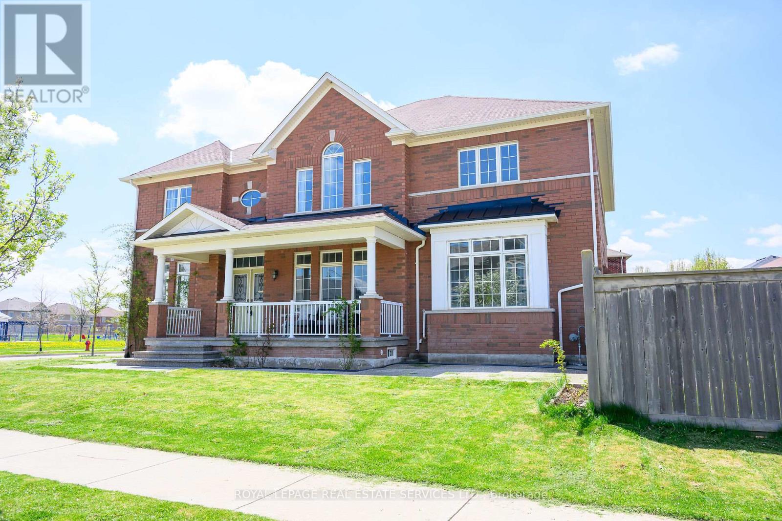 123 ATTRIDGE CRESCENT, Hamilton, Ontario