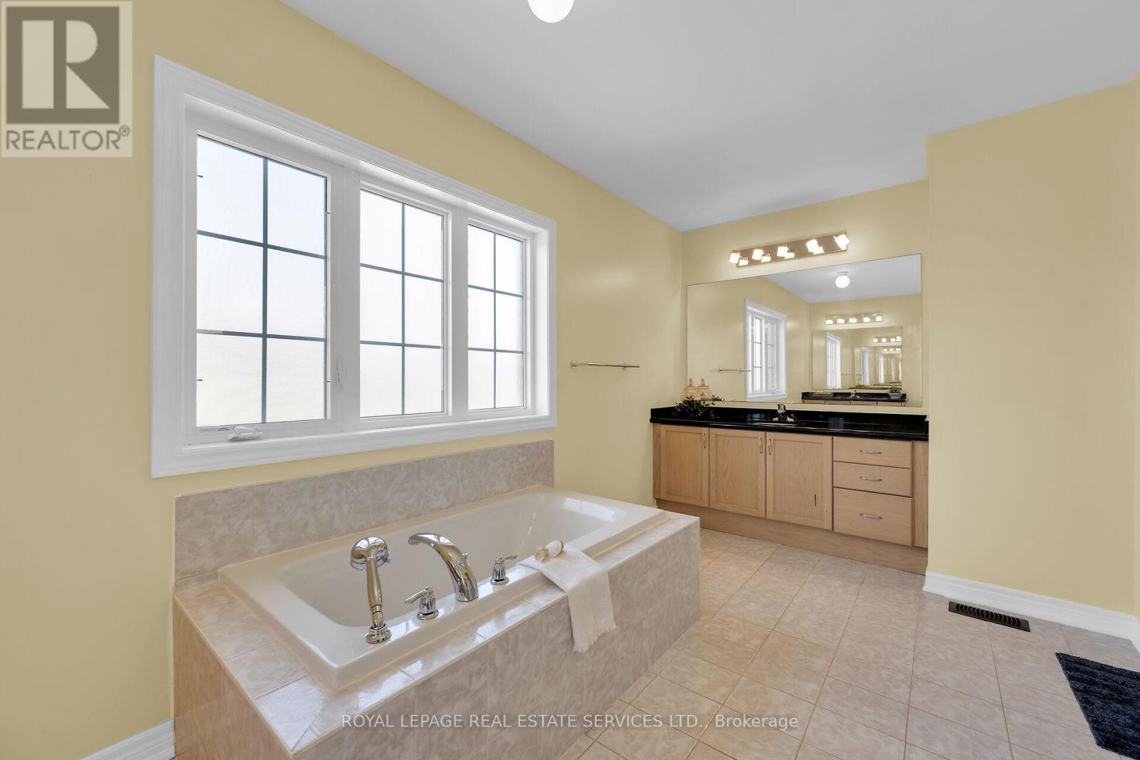 123 Attridge Crescent, Hamilton, Ontario  L0R 2H7 - Photo 13 - X13109826