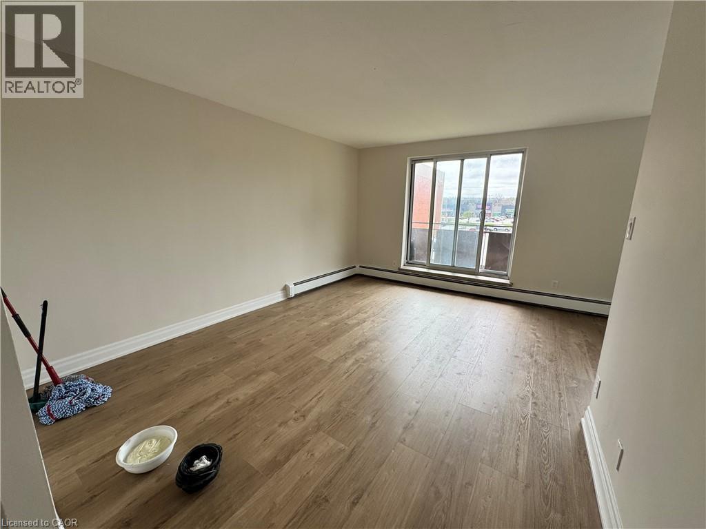 105 Tia Drive Unit# 305, Hamilton, Ontario  L8H 2N8 - Photo 4 - 40821986