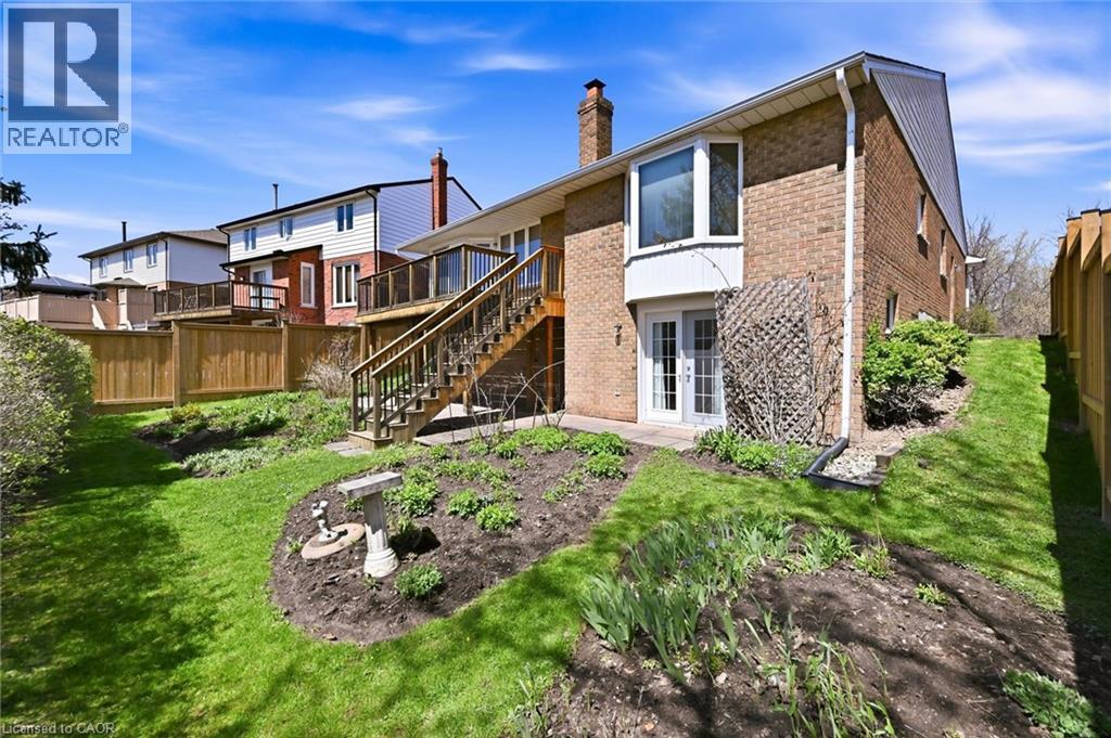 2018 Barlow Crescent, Burlington, Ontario  L7P 4N8 - Photo 40 - 40824120