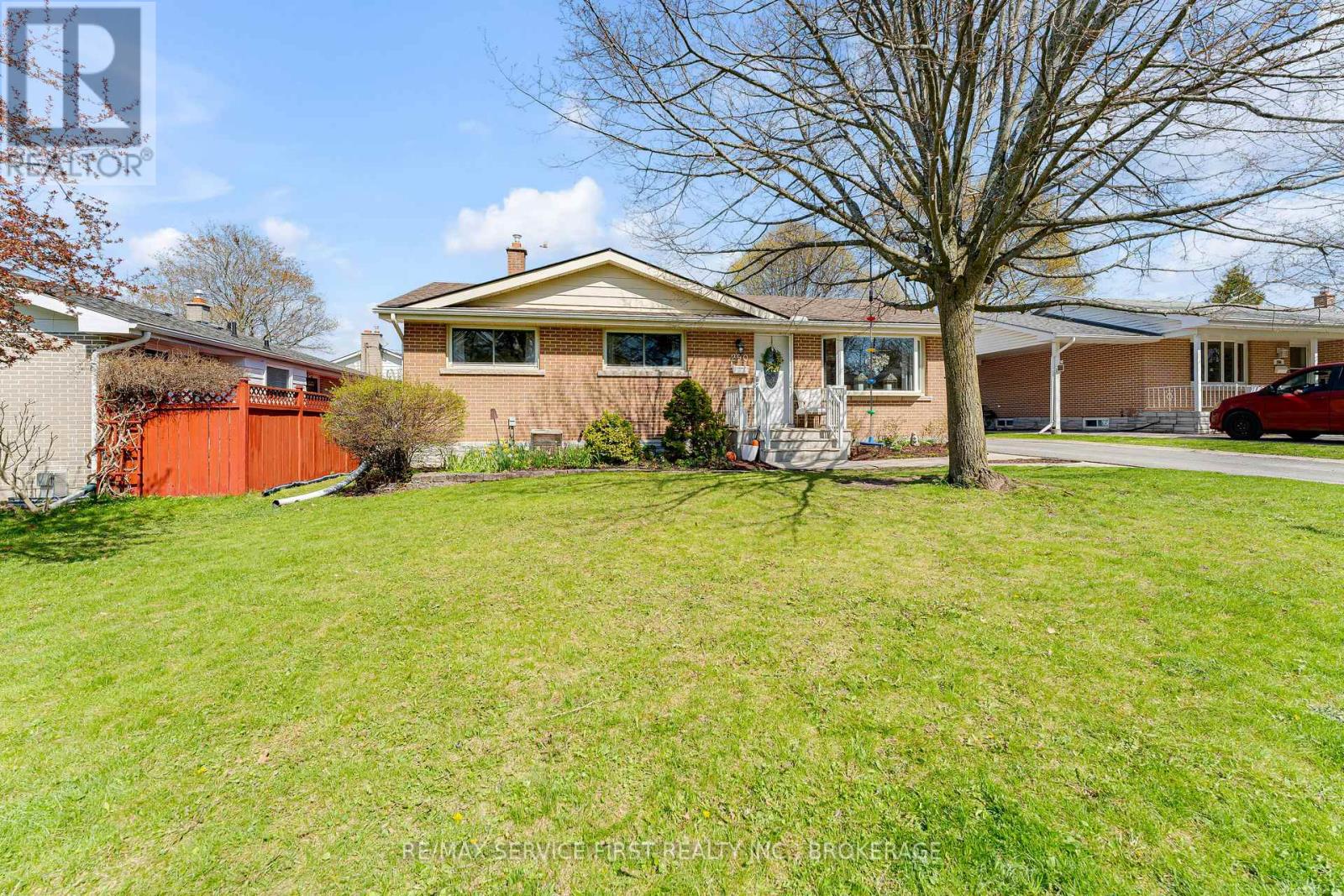 290 Glen Castle Road, Kingston, Ontario  K7M 4N8 - Photo 3 - X13110174
