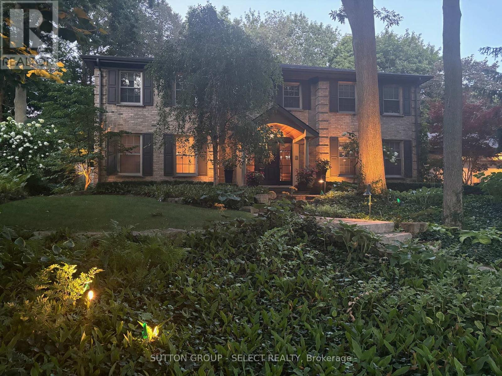 129 WYCHWOOD PLACE, London North, Ontario
