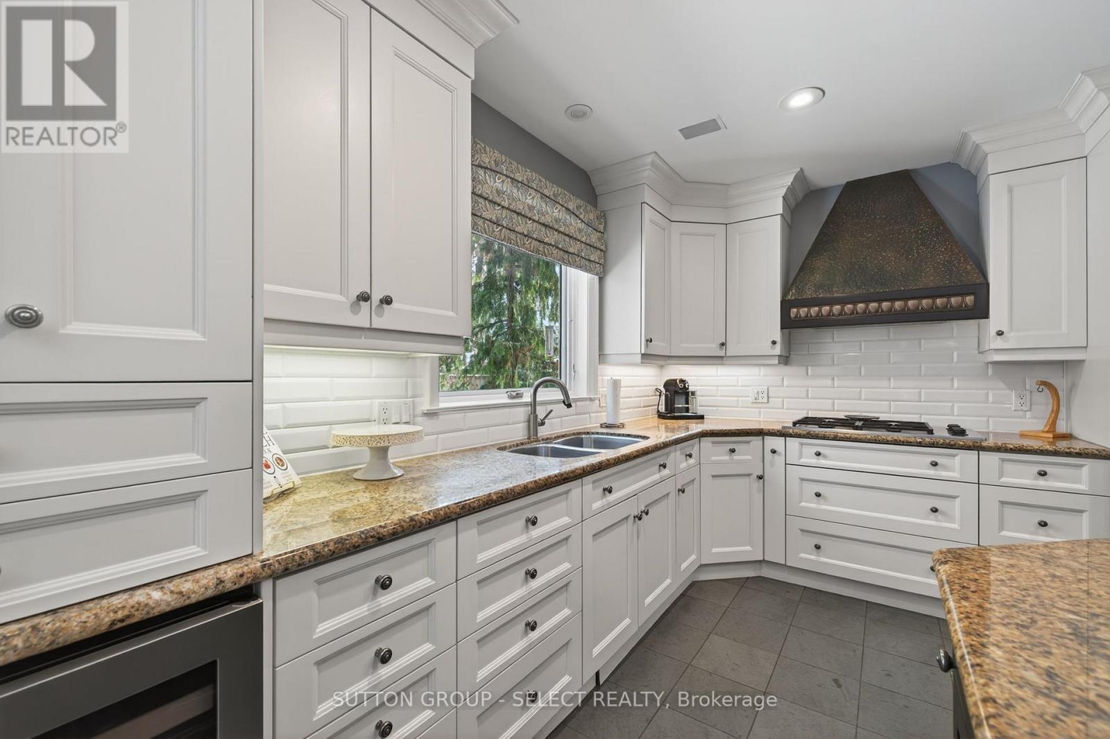 129 Wychwood Place, London North, Ontario  N6G 1S7 - Photo 10 - X13110210