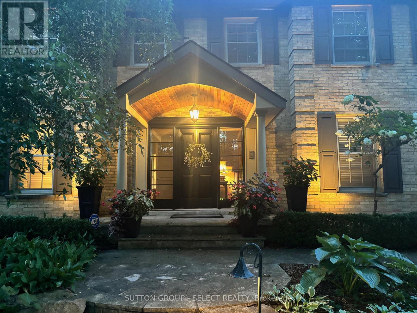 129 Wychwood Place, London North, Ontario  N6G 1S7 - Photo 2 - X13110210