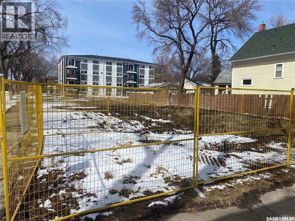 718 Lansdowne Avenue, Saskatoon, Saskatchewan  S7N 1E5 - Photo 2 - SK035563