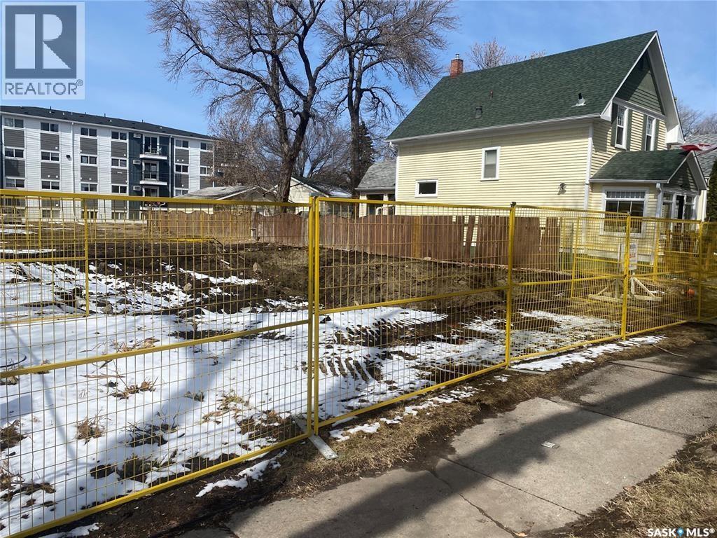 718 Lansdowne Avenue, Saskatoon, Saskatchewan  S7N 1E5 - Photo 3 - SK035563