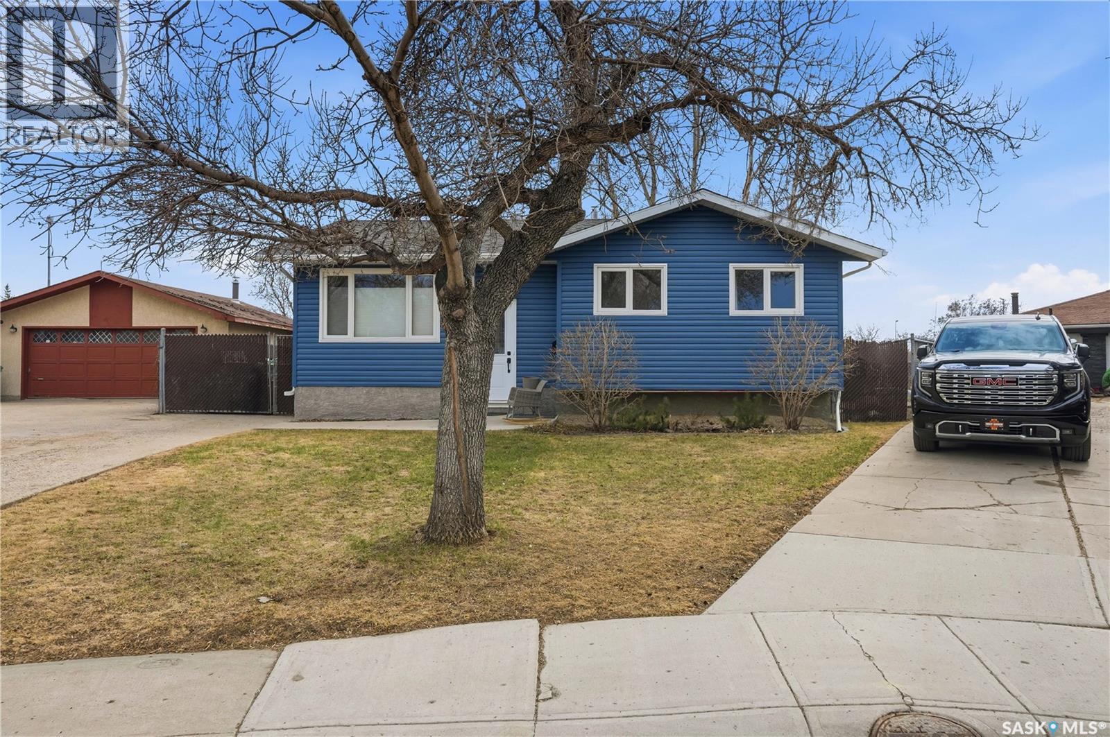 95 Schneider Crescent, Regina, Saskatchewan  S4R 7R6 - Photo 1 - SK035534