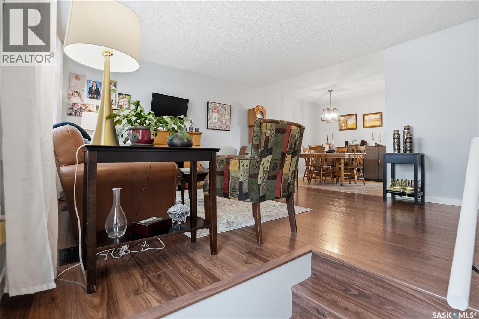 95 Schneider Crescent, Regina, Saskatchewan  S4R 7R6 - Photo 3 - SK035534