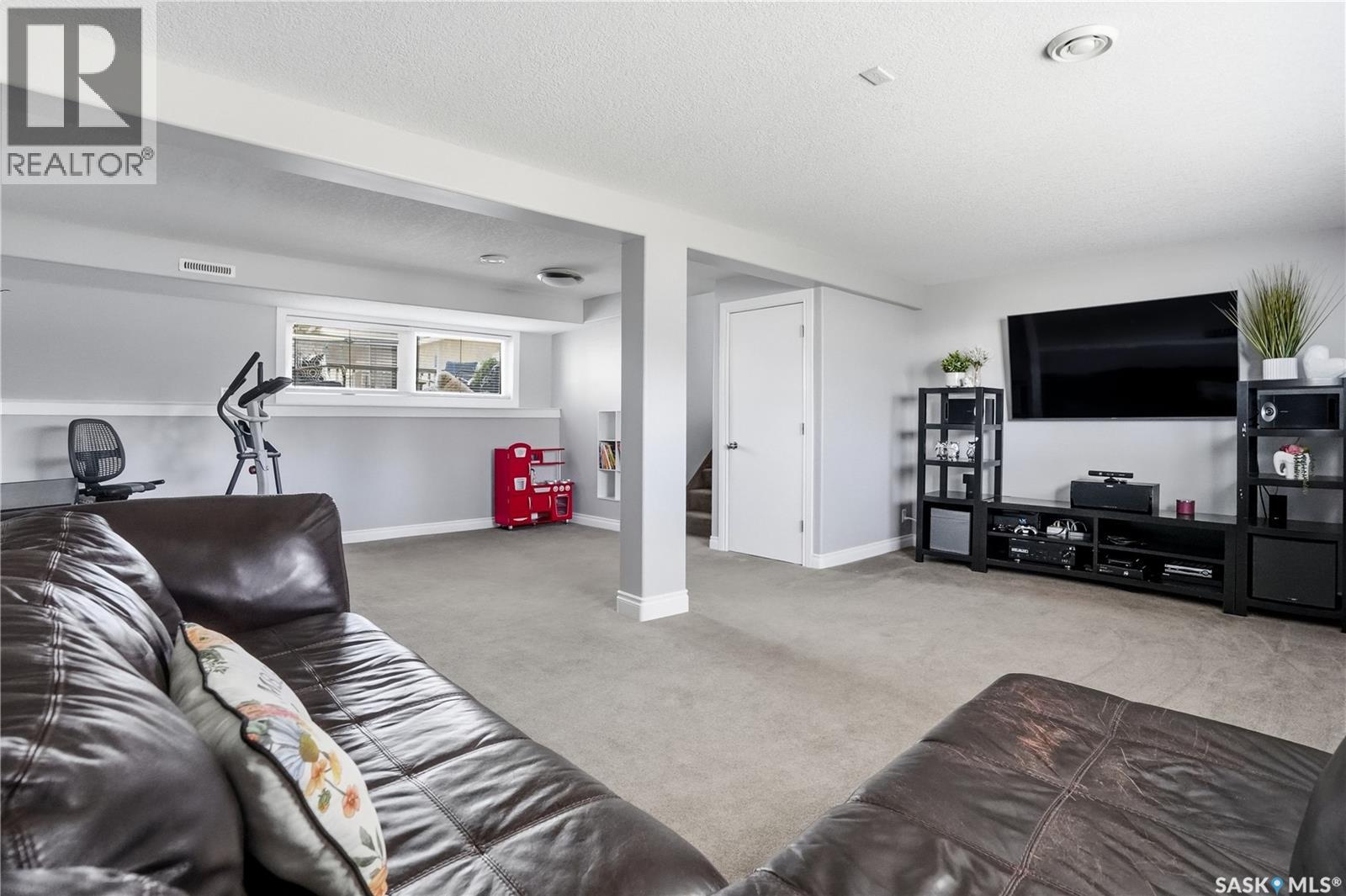 115 Stapleford Crescent, Regina, Saskatchewan  S4R 4S8 - Photo 22 - SK035394