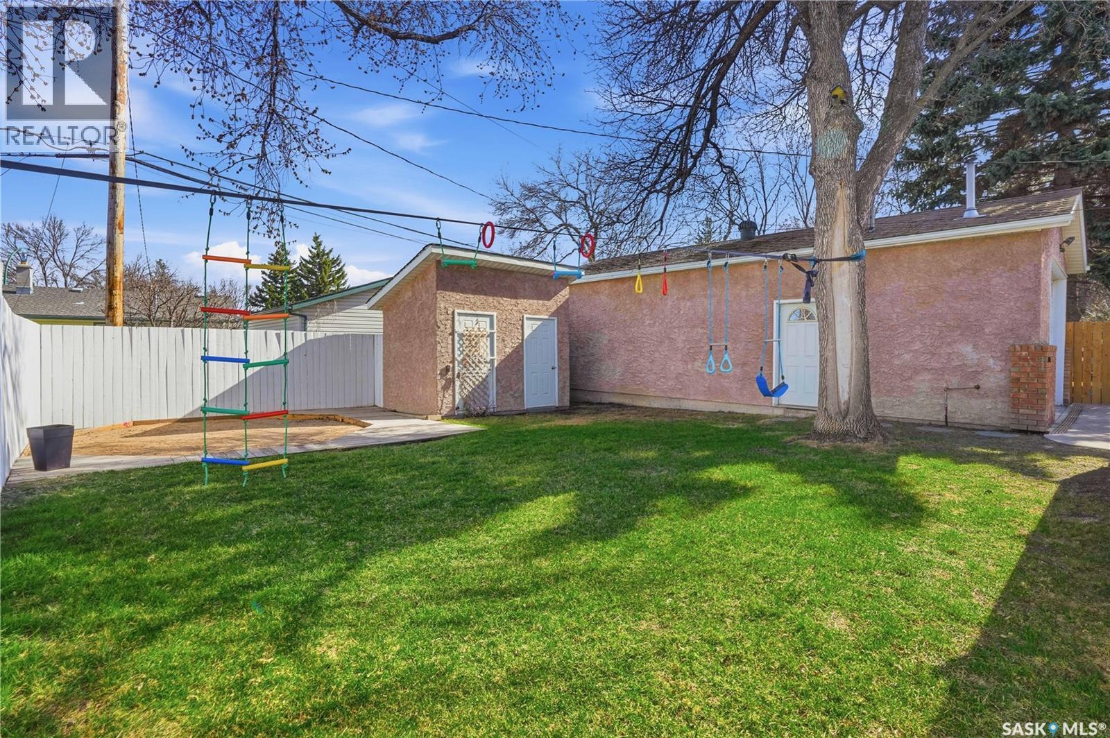115 Stapleford Crescent, Regina, Saskatchewan  S4R 4S8 - Photo 36 - SK035394