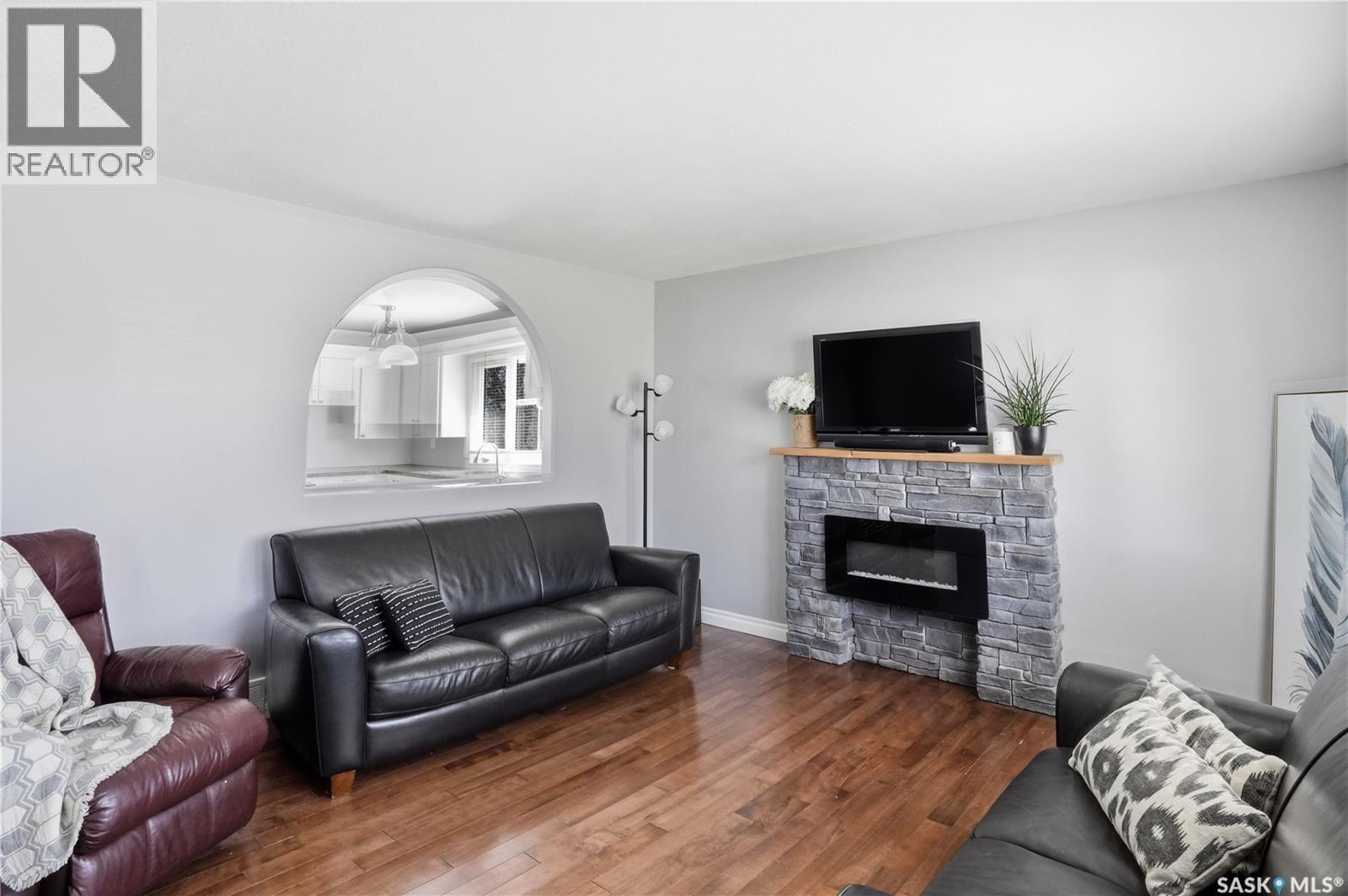 115 Stapleford Crescent, Regina, Saskatchewan  S4R 4S8 - Photo 7 - SK035394