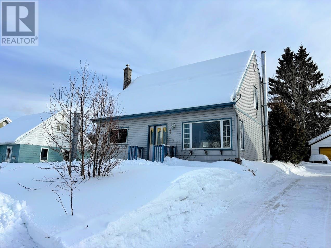 46 Neebig Ave, Manitouwadge, Ontario  P0T 2C0 - Photo 1 - TB2600090