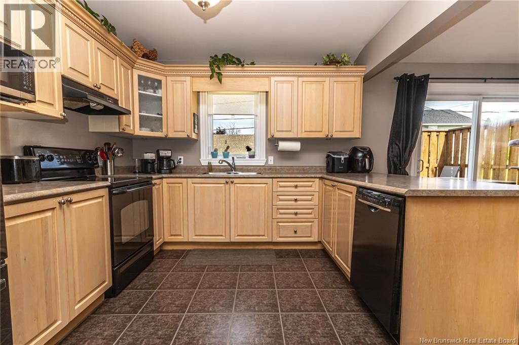 10 Jolyn Crescent, Fredericton, New Brunswick  E3A 0P8 - Photo 8 - NB139129