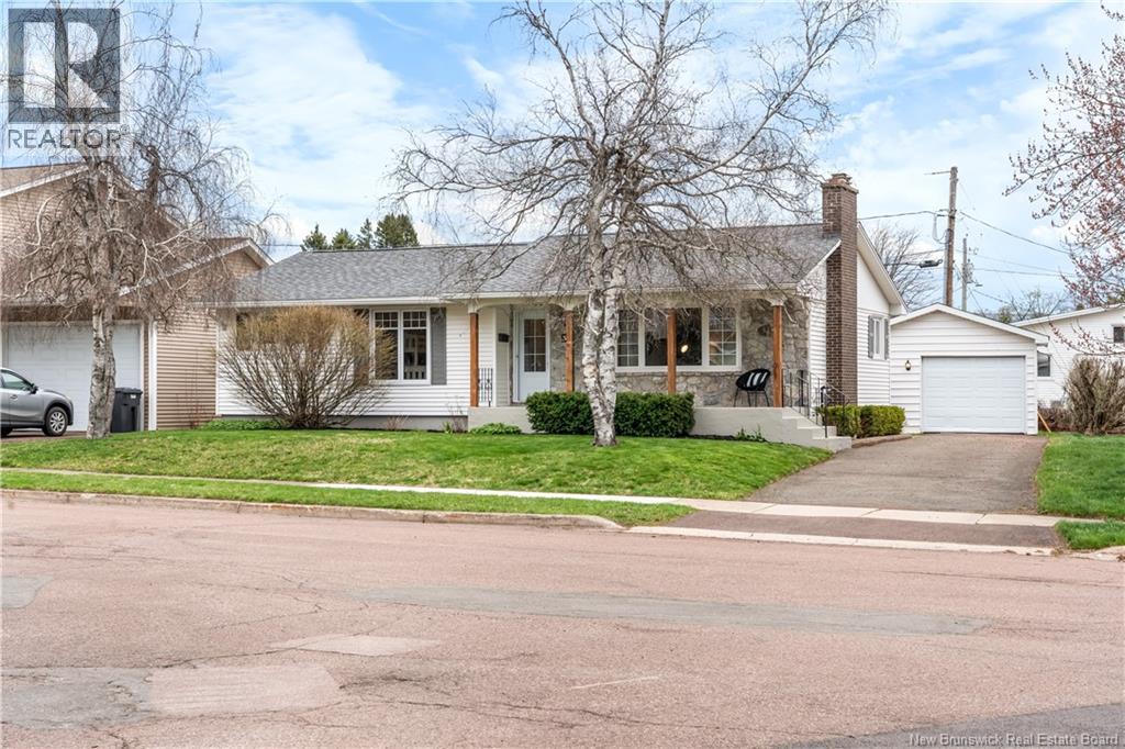 3 Laird Avenue, Moncton, New Brunswick  E1E 2P2 - Photo 4 - NB139035
