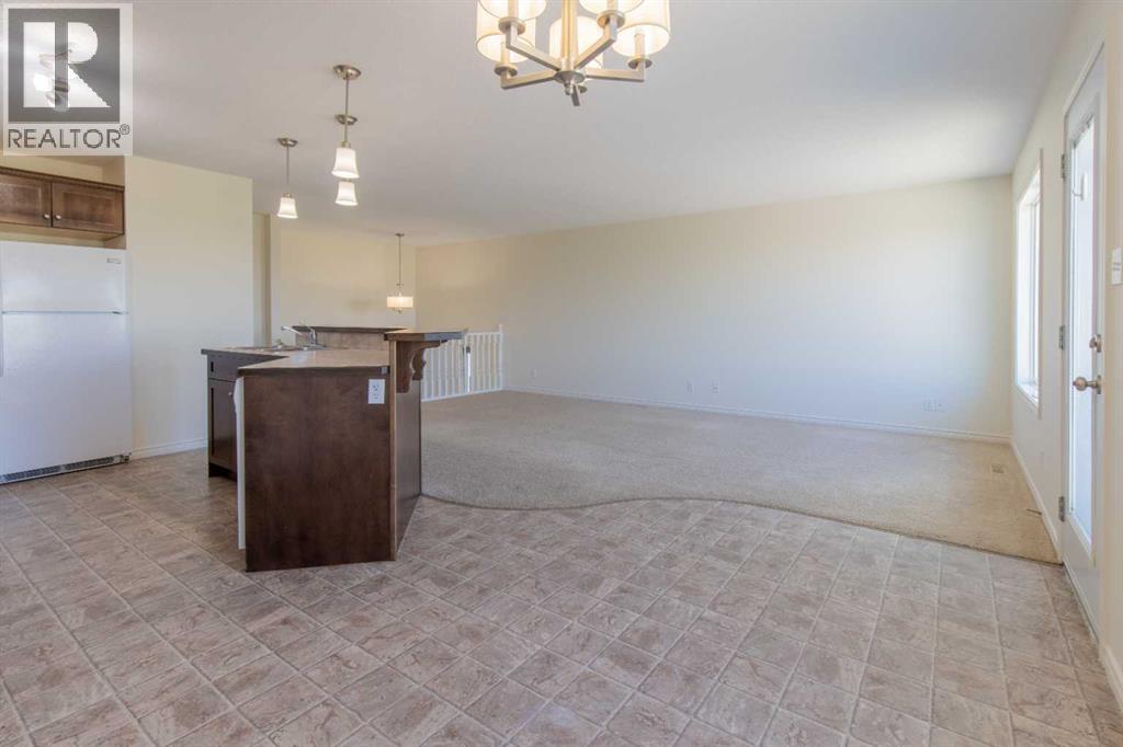3(C), 4406 Lake Drive, Coalhurst, Alberta  T0L 0V2 - Photo 12 - A2305696