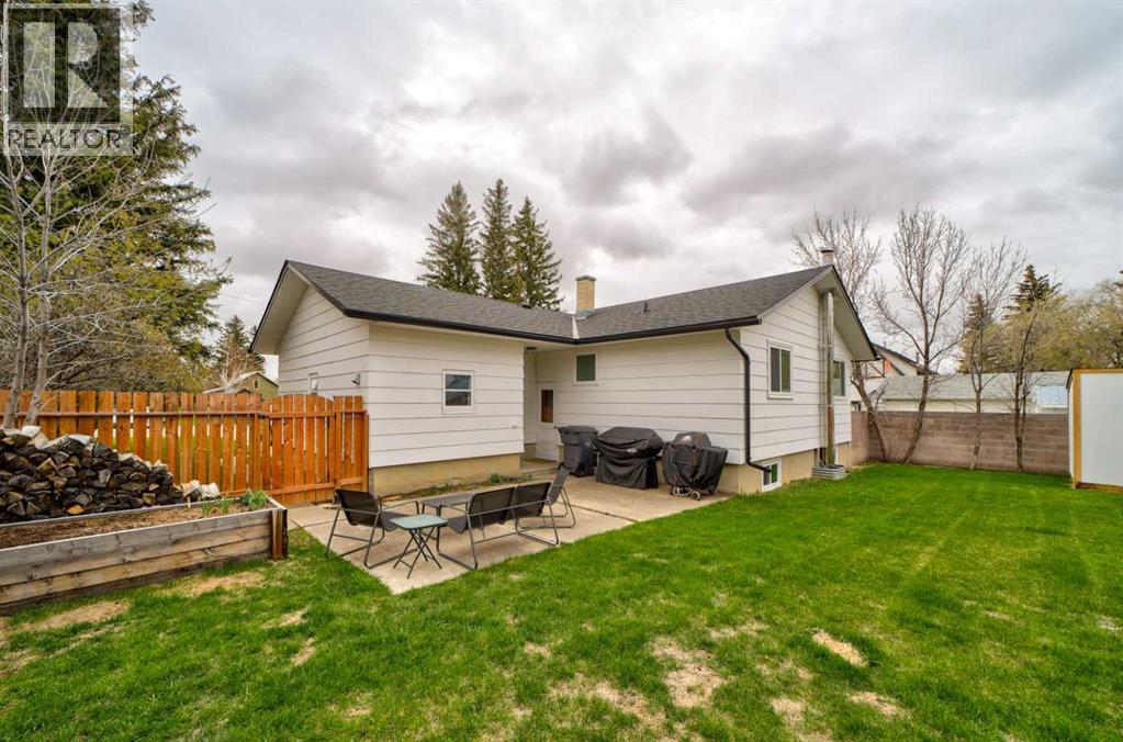 1166 Morden Avenue, Pincher Creek, Alberta  T0K 1W0 - Photo 35 - A2307355