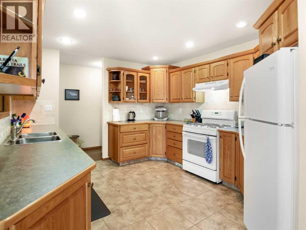 15 Agnew Close, Red Deer, Alberta  T4R 3L5 - Photo 6 - A2308987