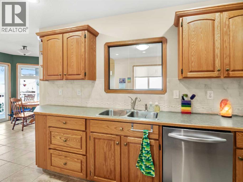 15 Agnew Close, Red Deer, Alberta  T4R 3L5 - Photo 8 - A2308987