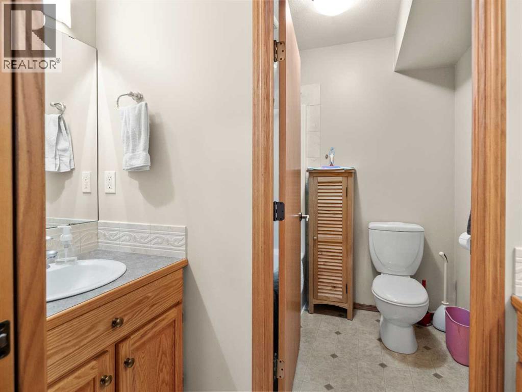 15 Agnew Close, Red Deer, Alberta  T4R 3L5 - Photo 32 - A2308987