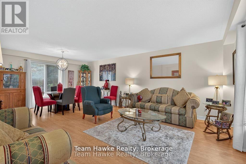 29 Boyd Crescent, Oro-Medonte, Ontario  L0K 1N0 - Photo 6 - S13110262