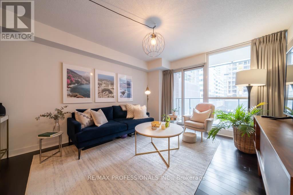 415 - 295 ADELAIDE STREET W, Toronto, Ontario
