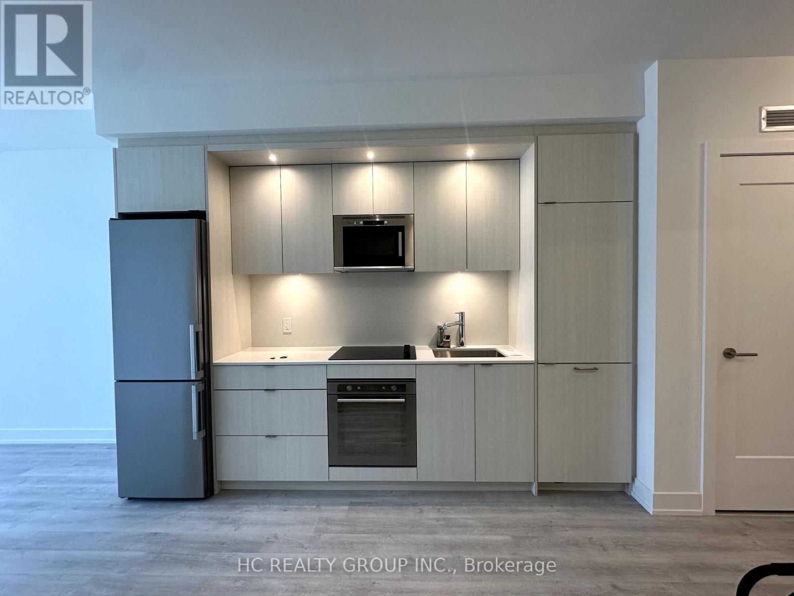 215 - 30 Inn On The Park Drive, Toronto, Ontario  M3C 0P7 - Photo 6 - C13110206