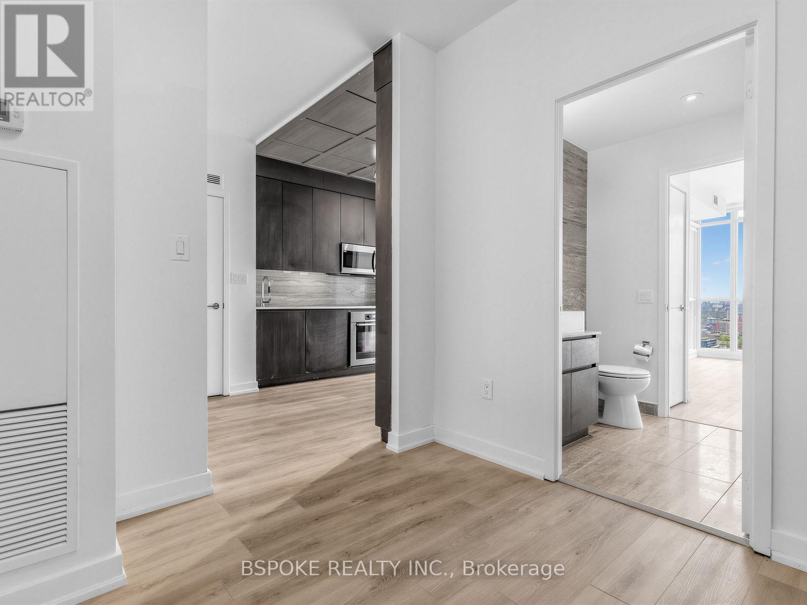 Ph16 - 15 Iceboat Terrace, Toronto, Ontario  M5V 4A5 - Photo 11 - C13110208