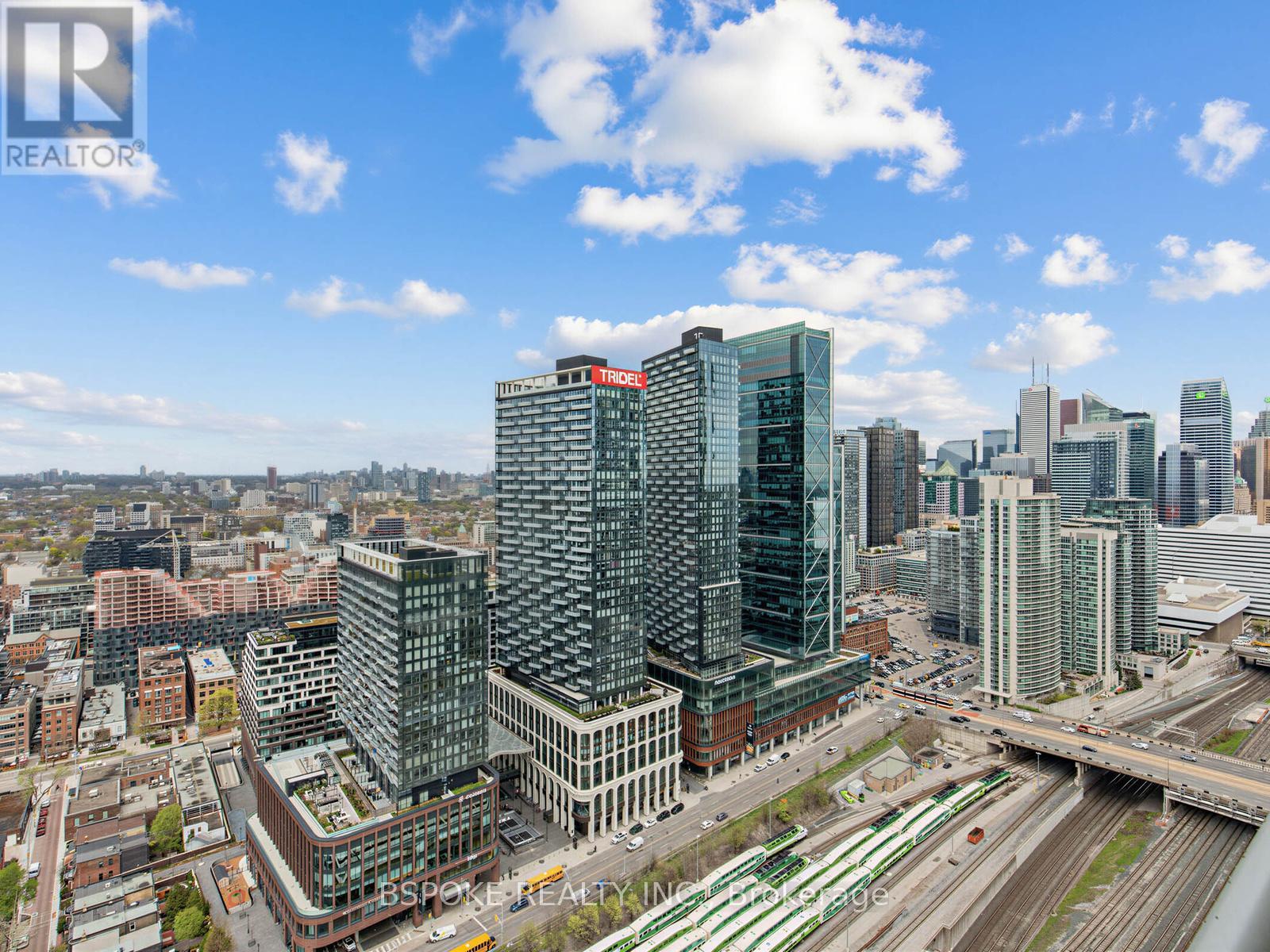 Ph16 - 15 Iceboat Terrace, Toronto, Ontario  M5V 4A5 - Photo 18 - C13110208