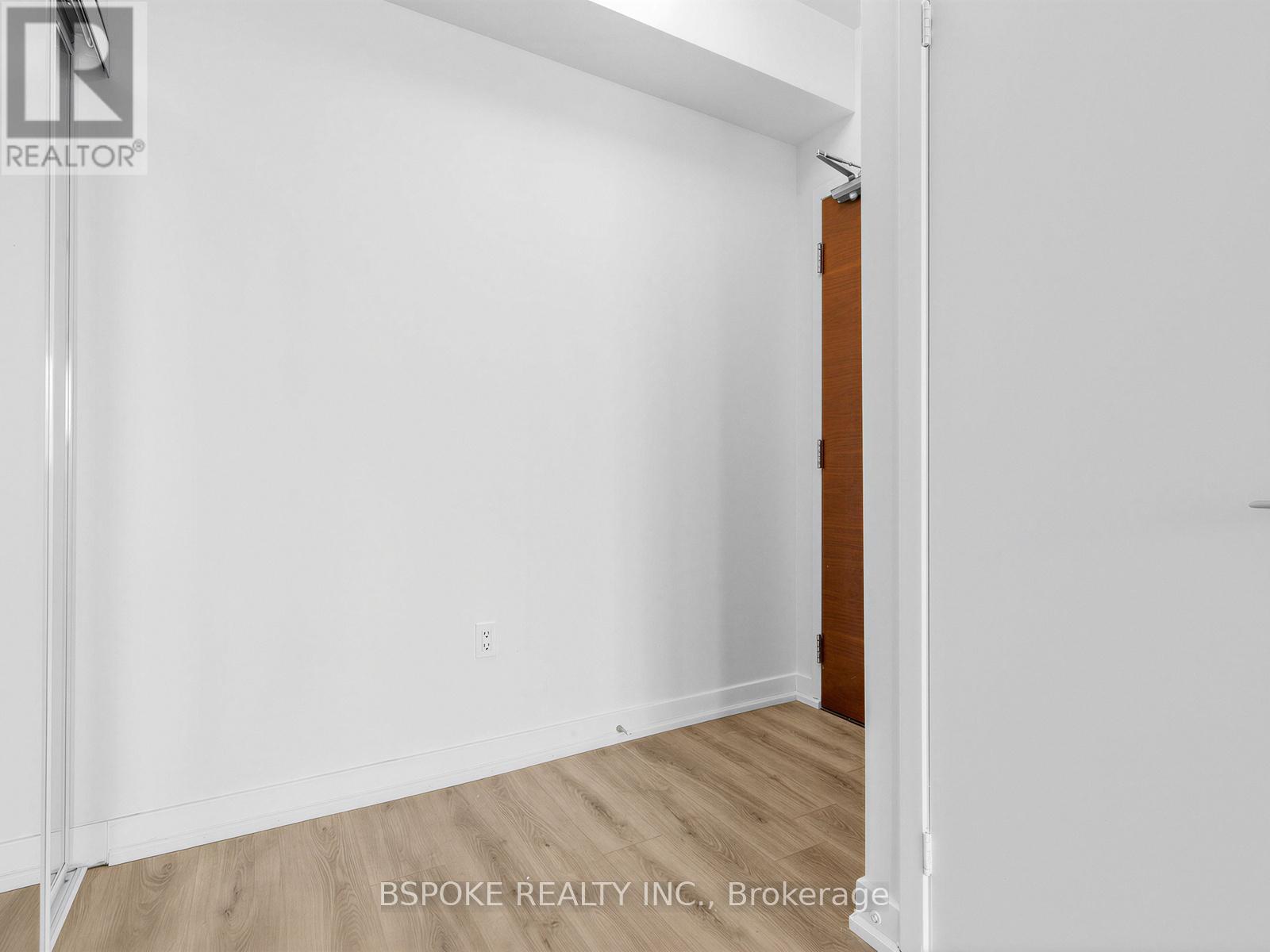 Ph16 - 15 Iceboat Terrace, Toronto, Ontario  M5V 4A5 - Photo 2 - C13110208