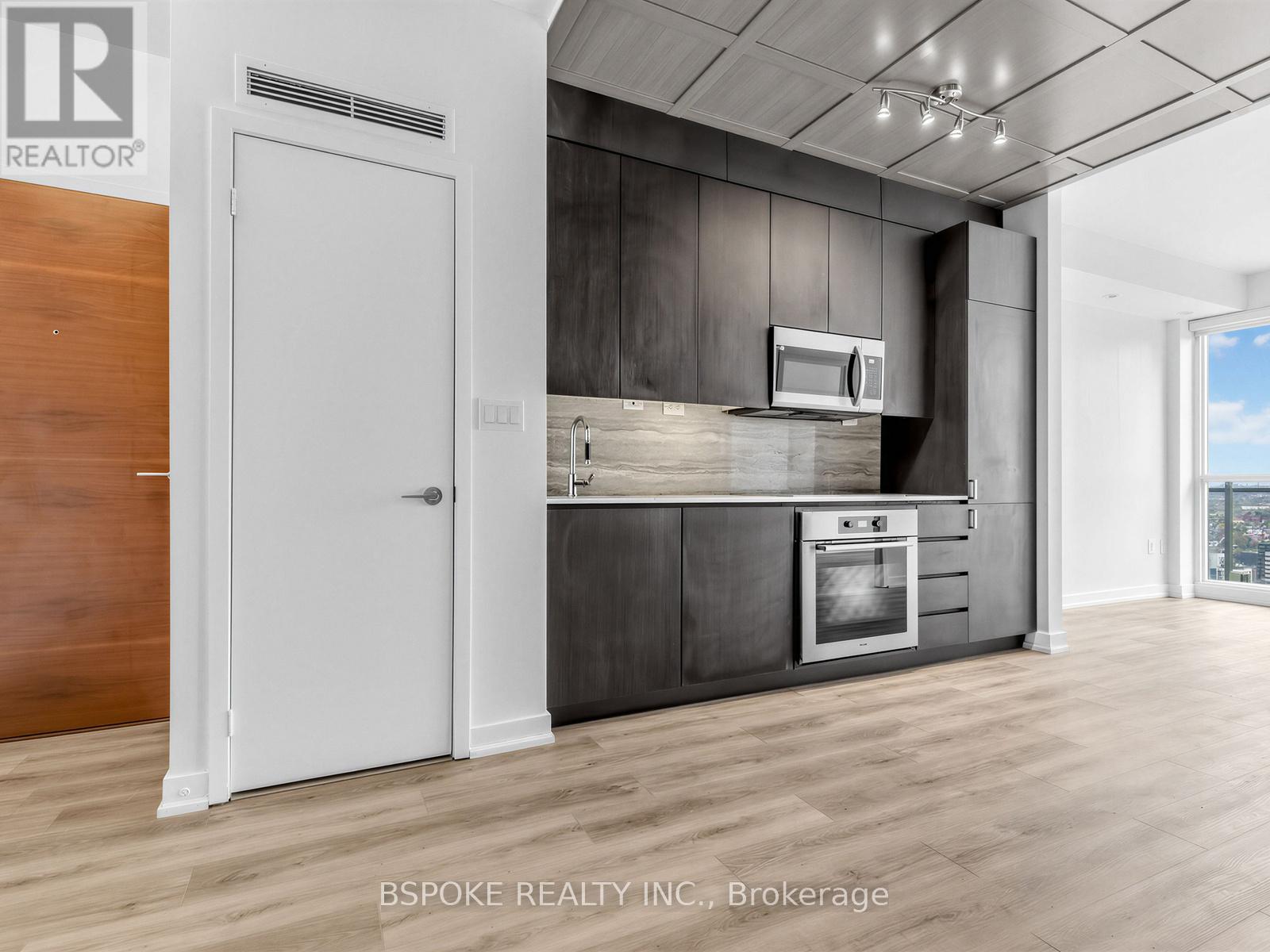 Ph16 - 15 Iceboat Terrace, Toronto, Ontario  M5V 4A5 - Photo 3 - C13110208