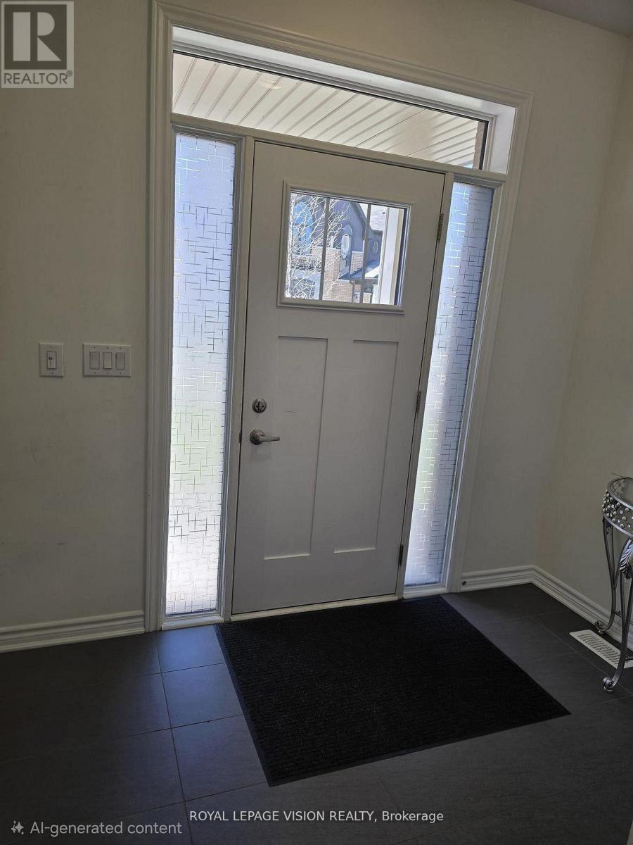 33 Bremner Street, Whitby, Ontario  L1R 1W5 - Photo 2 - E13110088