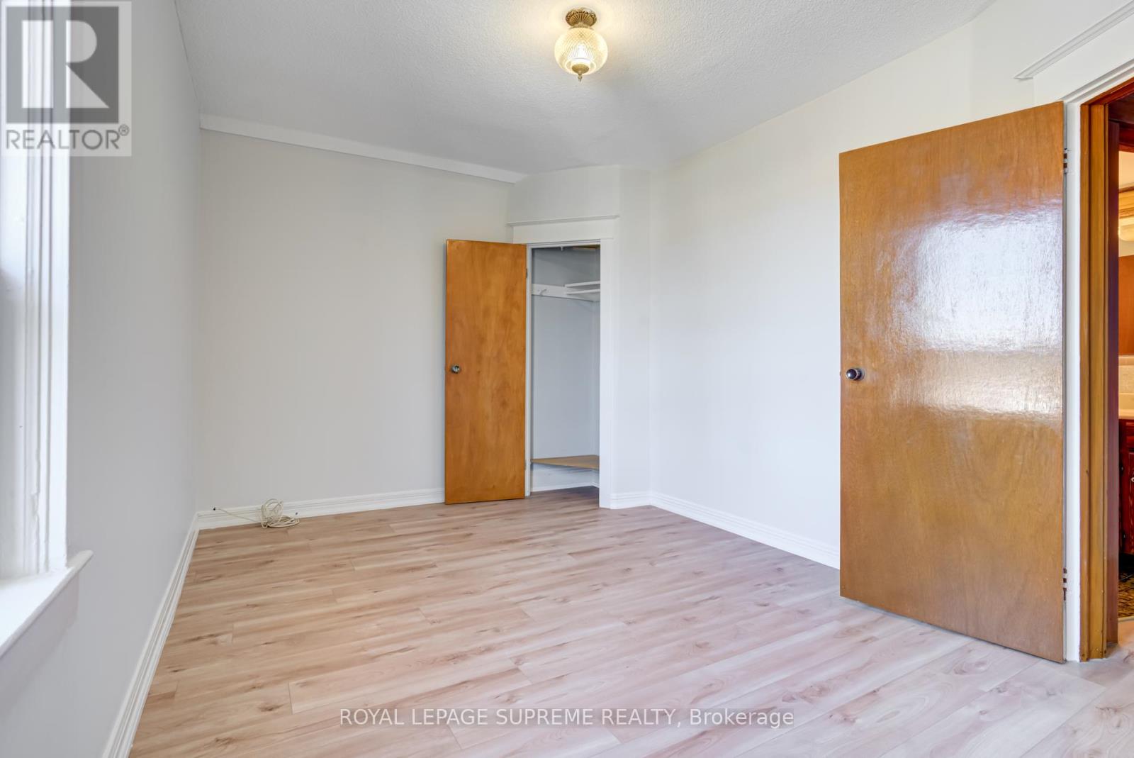 Upper - 160 Shanly Street, Toronto, Ontario  M6H 1S9 - Photo 19 - W13095448