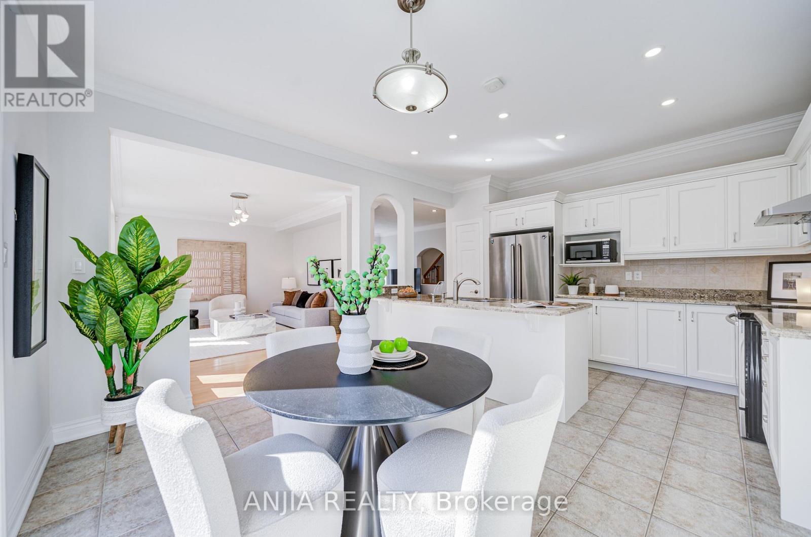 78 Hollylane Drive, Markham, Ontario  L6C 2J8 - Photo 18 - N13110078