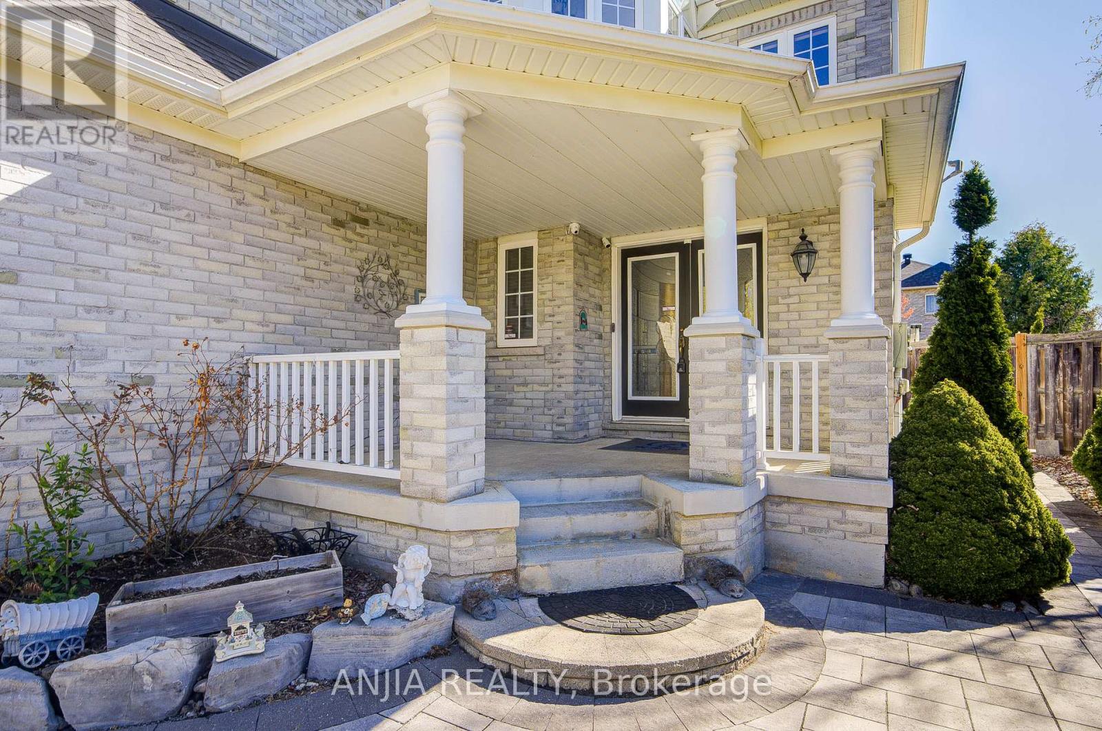 78 Hollylane Drive, Markham, Ontario  L6C 2J8 - Photo 4 - N13110078