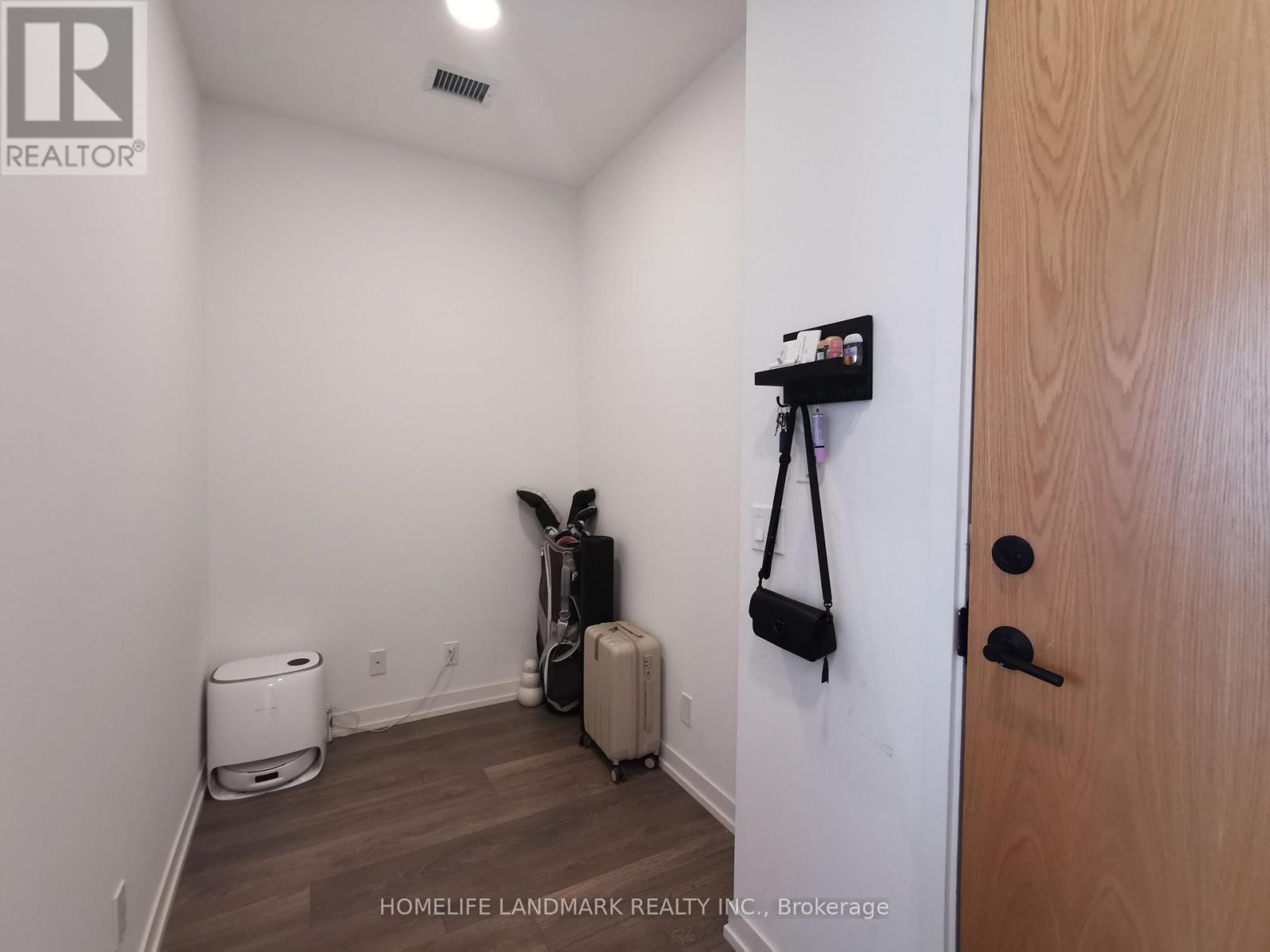 1008 - 8 Beverley Glen Boulevard, Vaughan, Ontario  L4J 0L5 - Photo 13 - N13110190