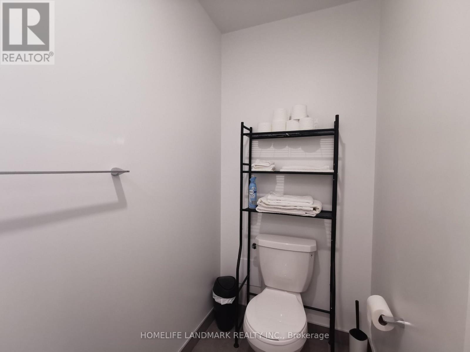 1008 - 8 Beverley Glen Boulevard, Vaughan, Ontario  L4J 0L5 - Photo 9 - N13110190