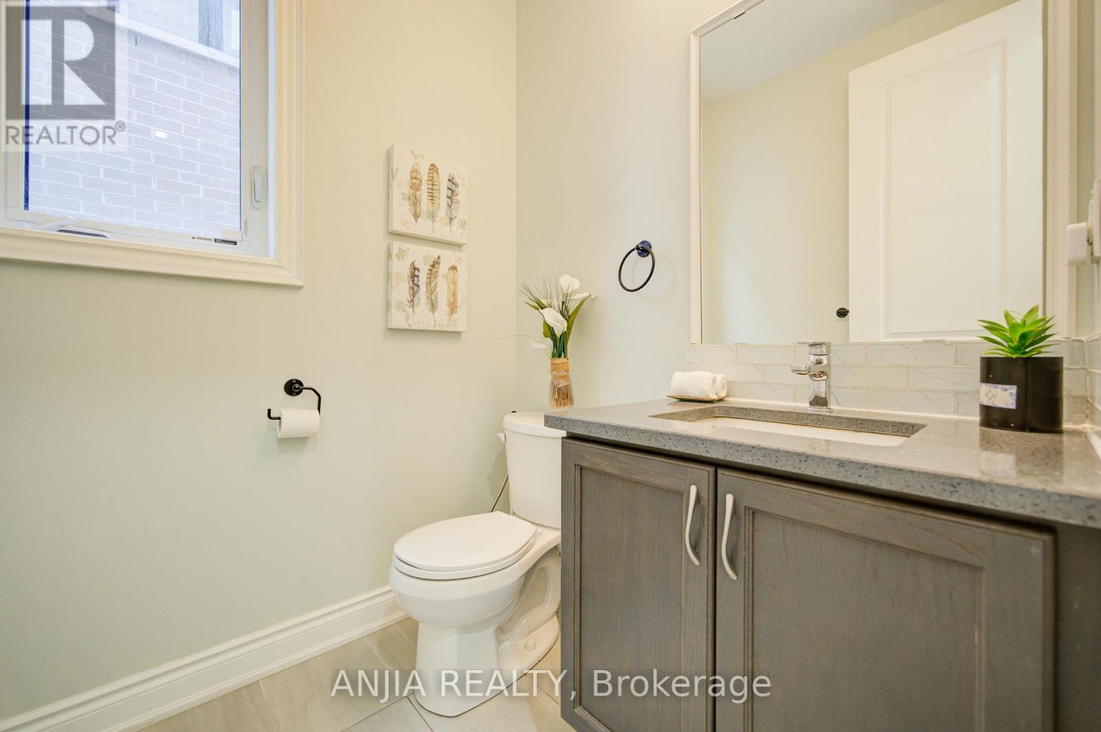 23 Hearthwood Gate, Whitchurch-Stouffville, Ontario  L4A 4X1 - Photo 8 - N13110204