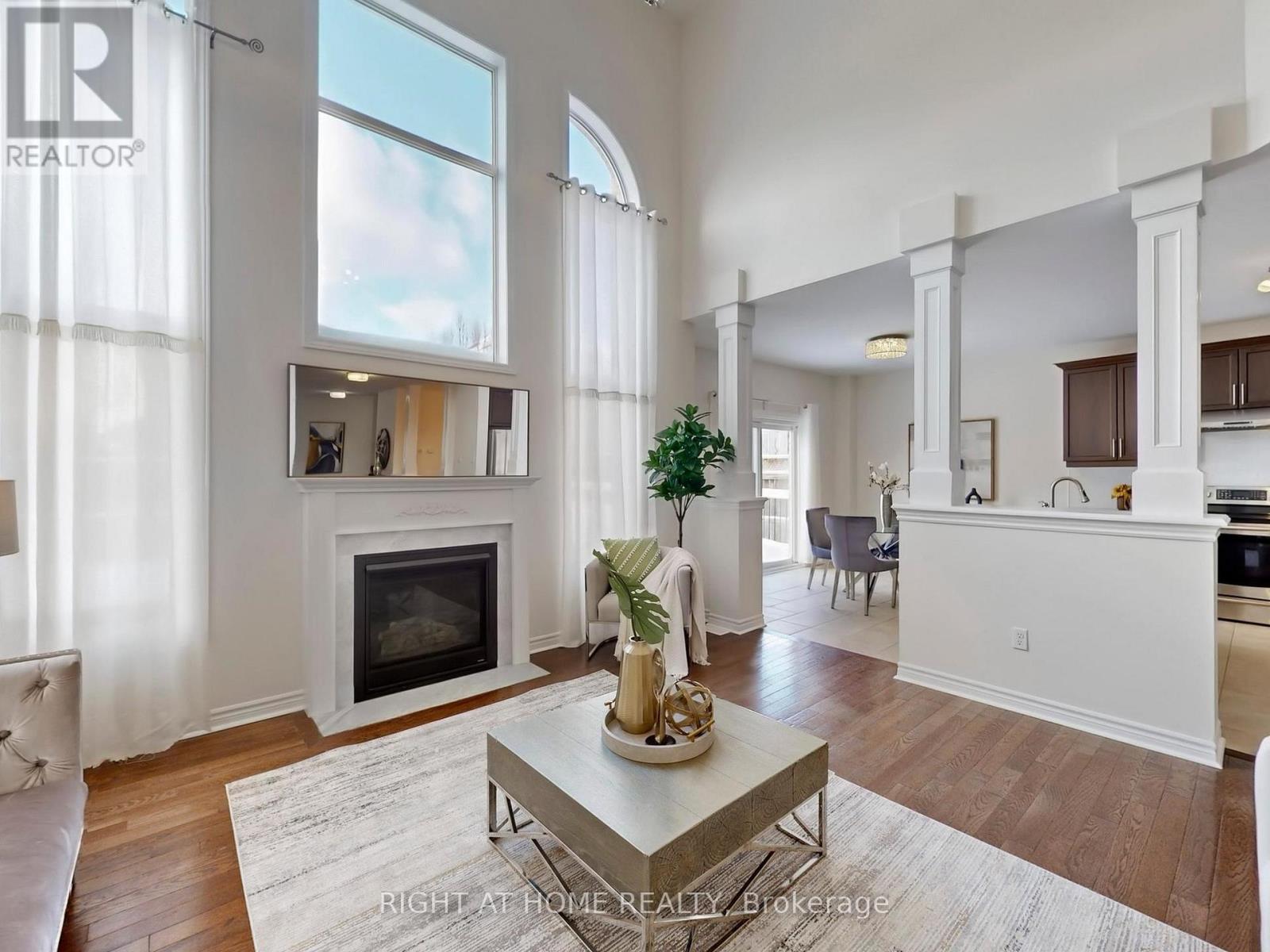 20 Charlemagne Avenue, Barrie, Ontario  L4M 0A7 - Photo 17 - S13110080