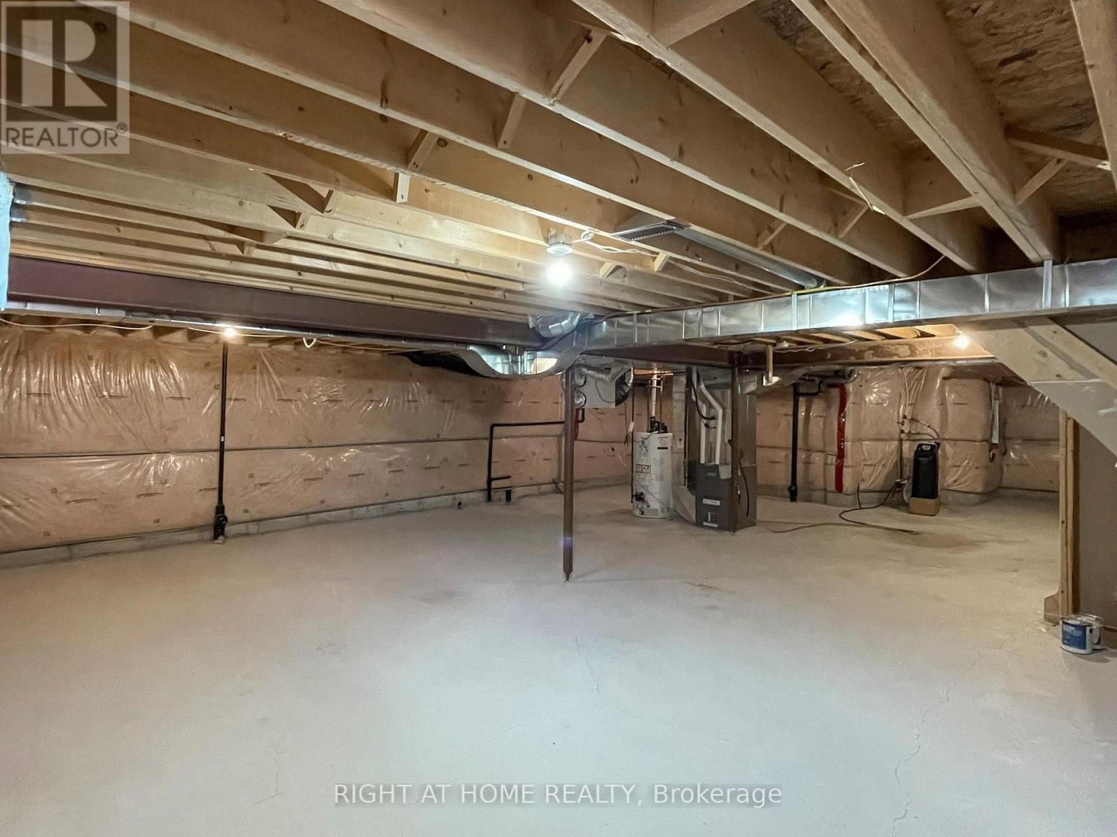20 Charlemagne Avenue, Barrie, Ontario  L4M 0A7 - Photo 38 - S13110080