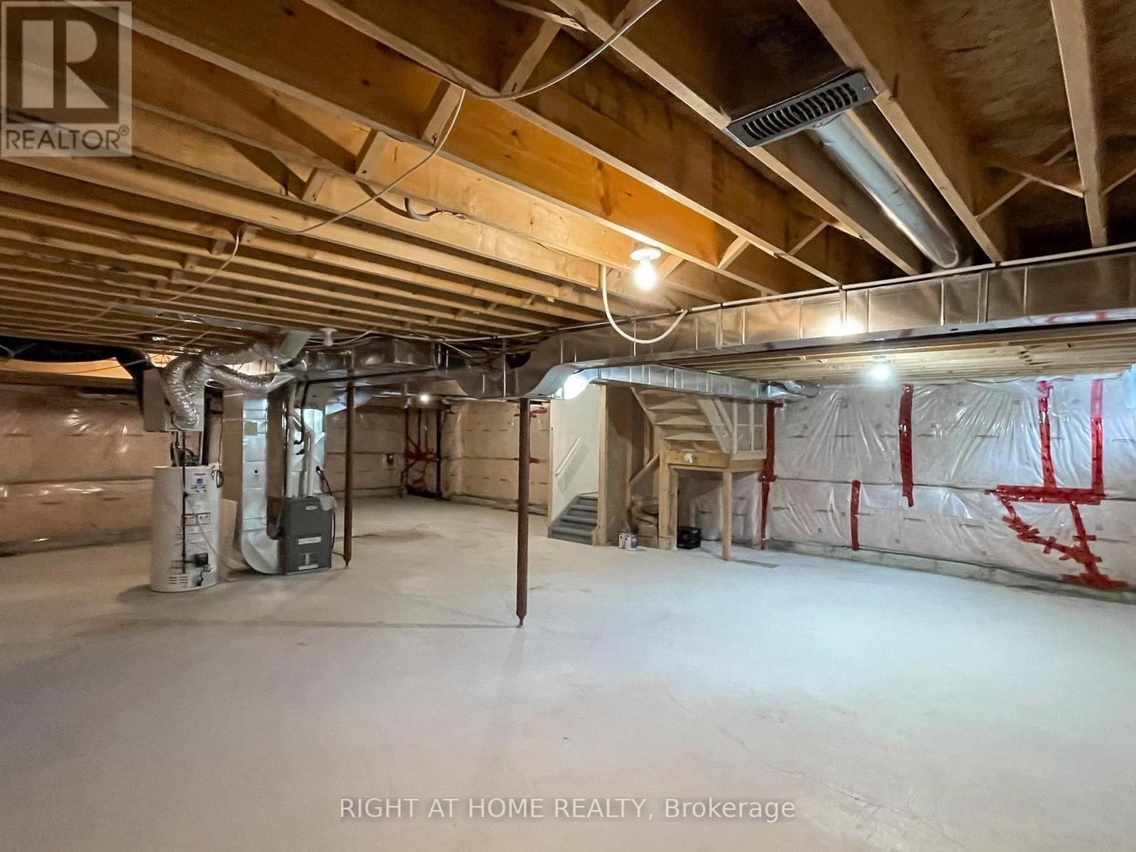 20 Charlemagne Avenue, Barrie, Ontario  L4M 0A7 - Photo 39 - S13110080