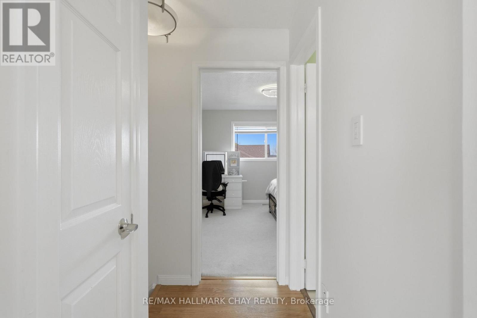 4 Hawthorne Crescent, Barrie, Ontario  L4N 8K1 - Photo 15 - S13110082