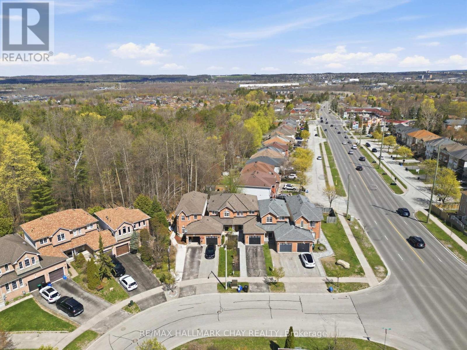 4 Hawthorne Crescent, Barrie, Ontario  L4N 8K1 - Photo 34 - S13110082