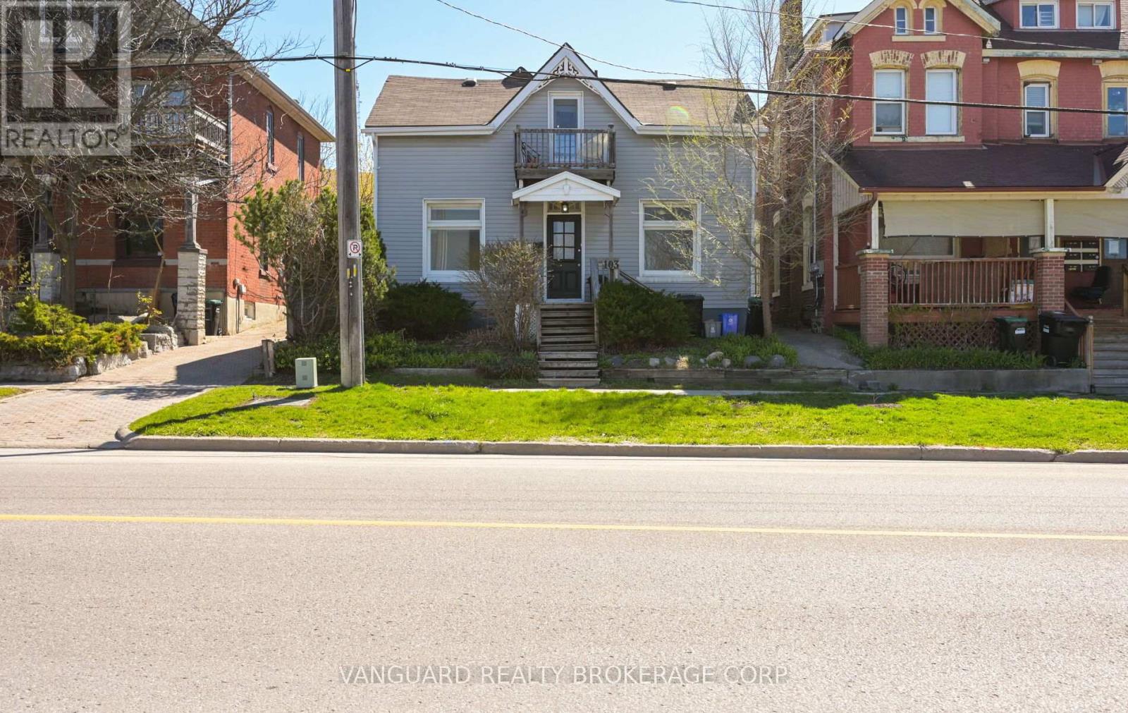 103 MULCASTER STREET, Barrie, Ontario