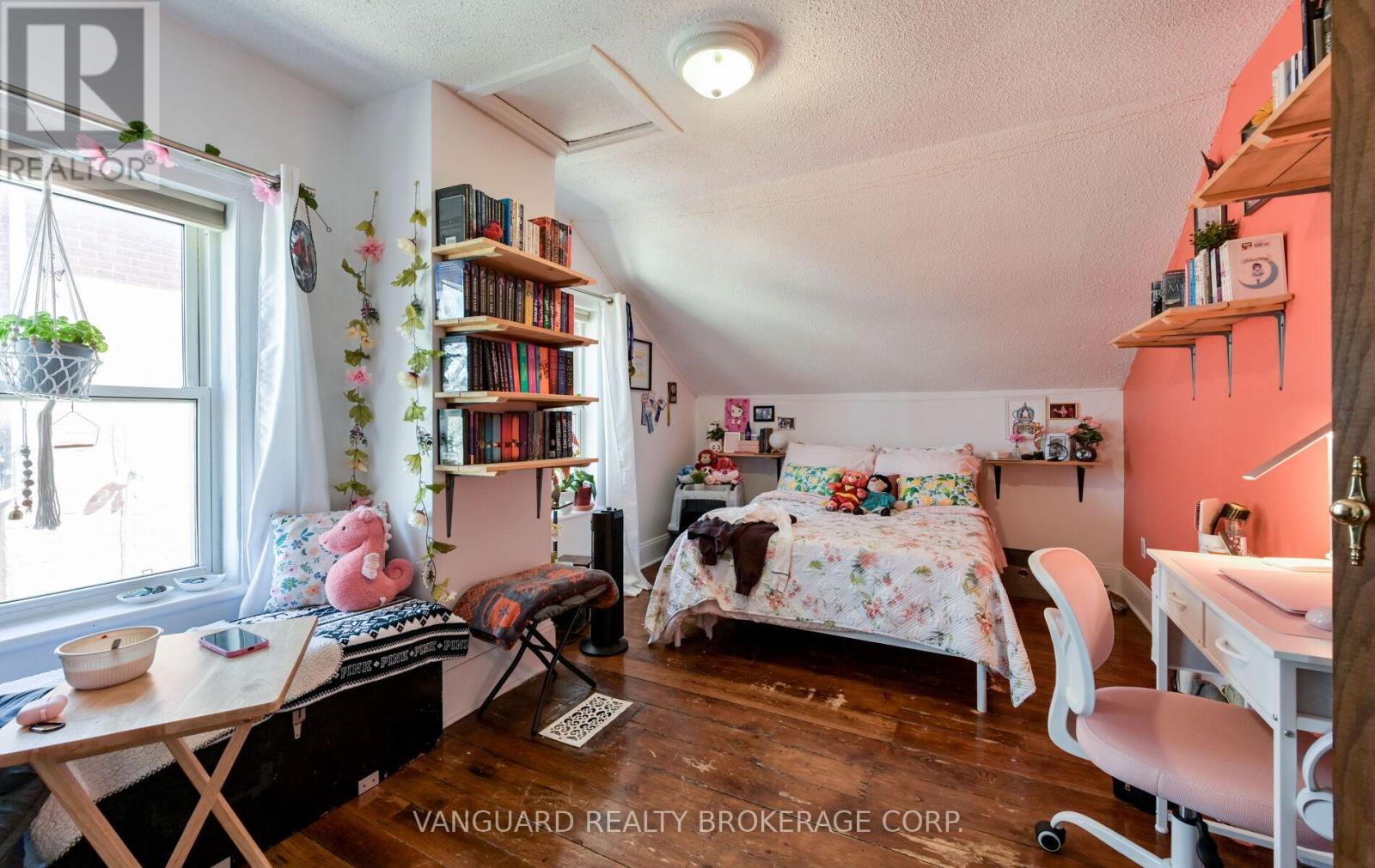103 Mulcaster Street, Barrie, Ontario  L4M 3M7 - Photo 17 - S13110124