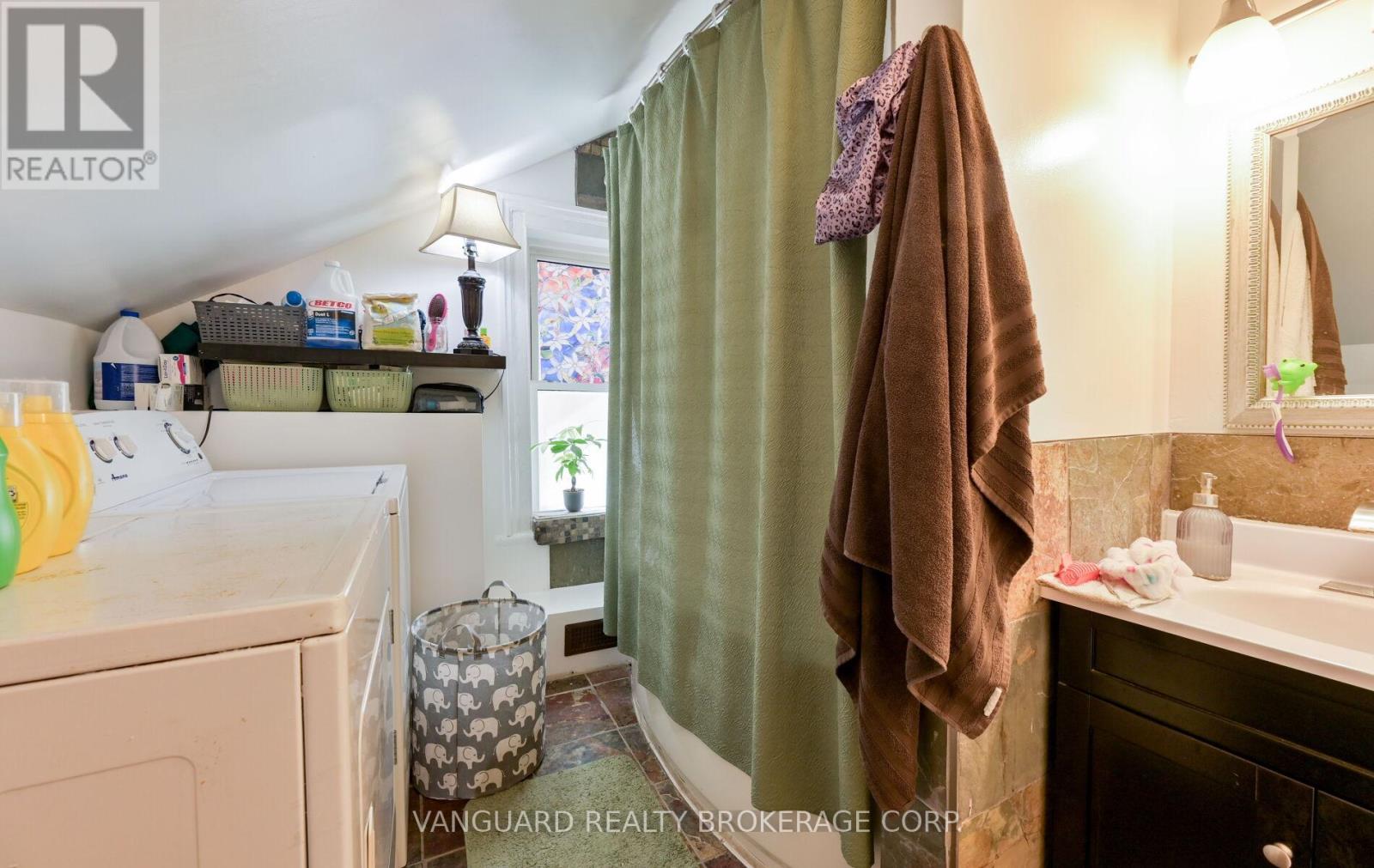 103 Mulcaster Street, Barrie, Ontario  L4M 3M7 - Photo 19 - S13110124